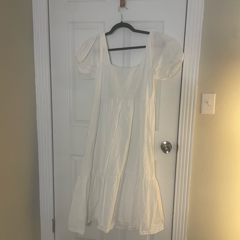 ASTR the Label White Puff Sleeve Dress - Picture 4 of 4